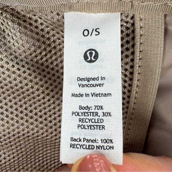 RARE! NEW Lululemon Everywhere FLEECE Belt Bag 1L SILVER Hardware *Sherpa Unisex - Picture 7 of 11